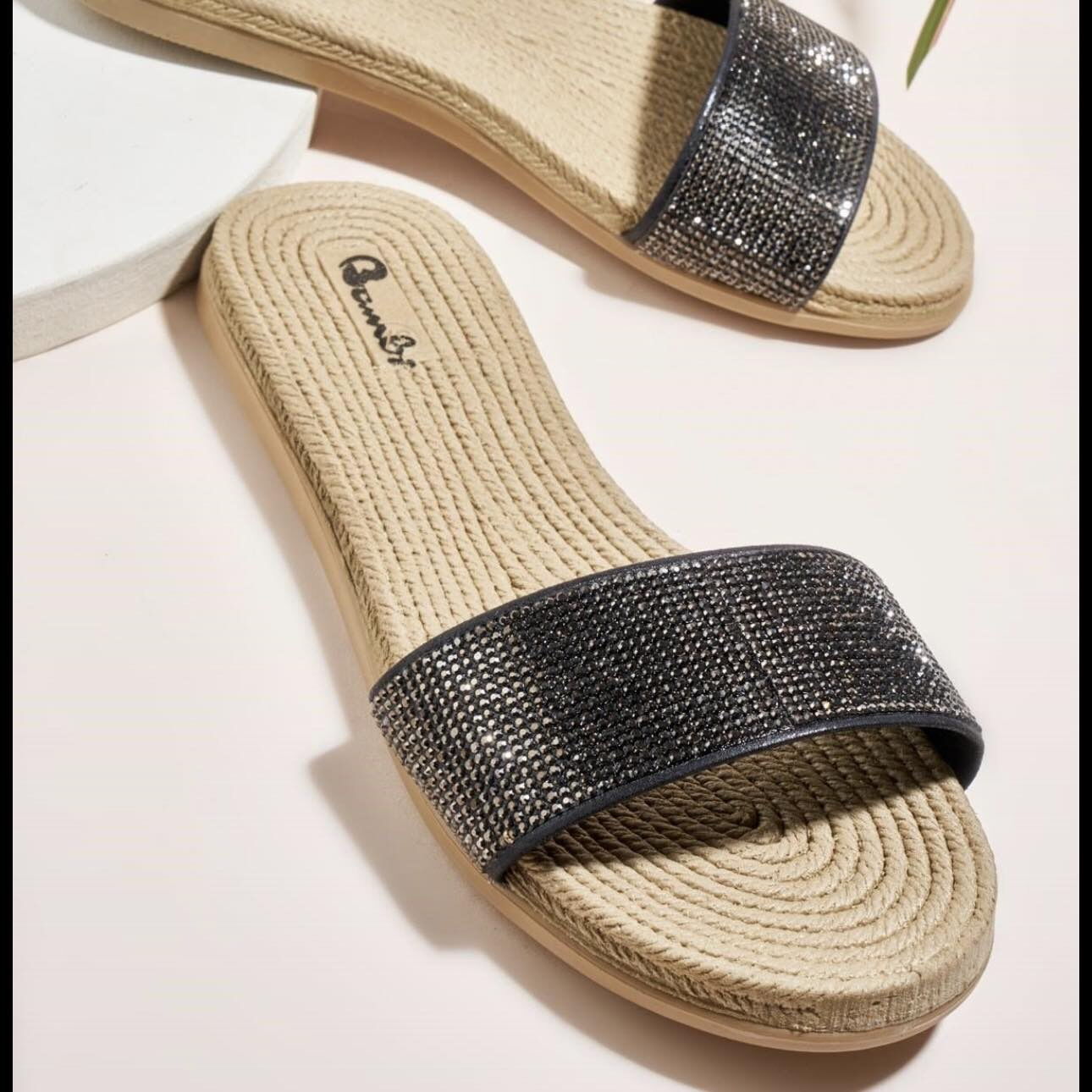 Дамски бели чехли - Patricia - White