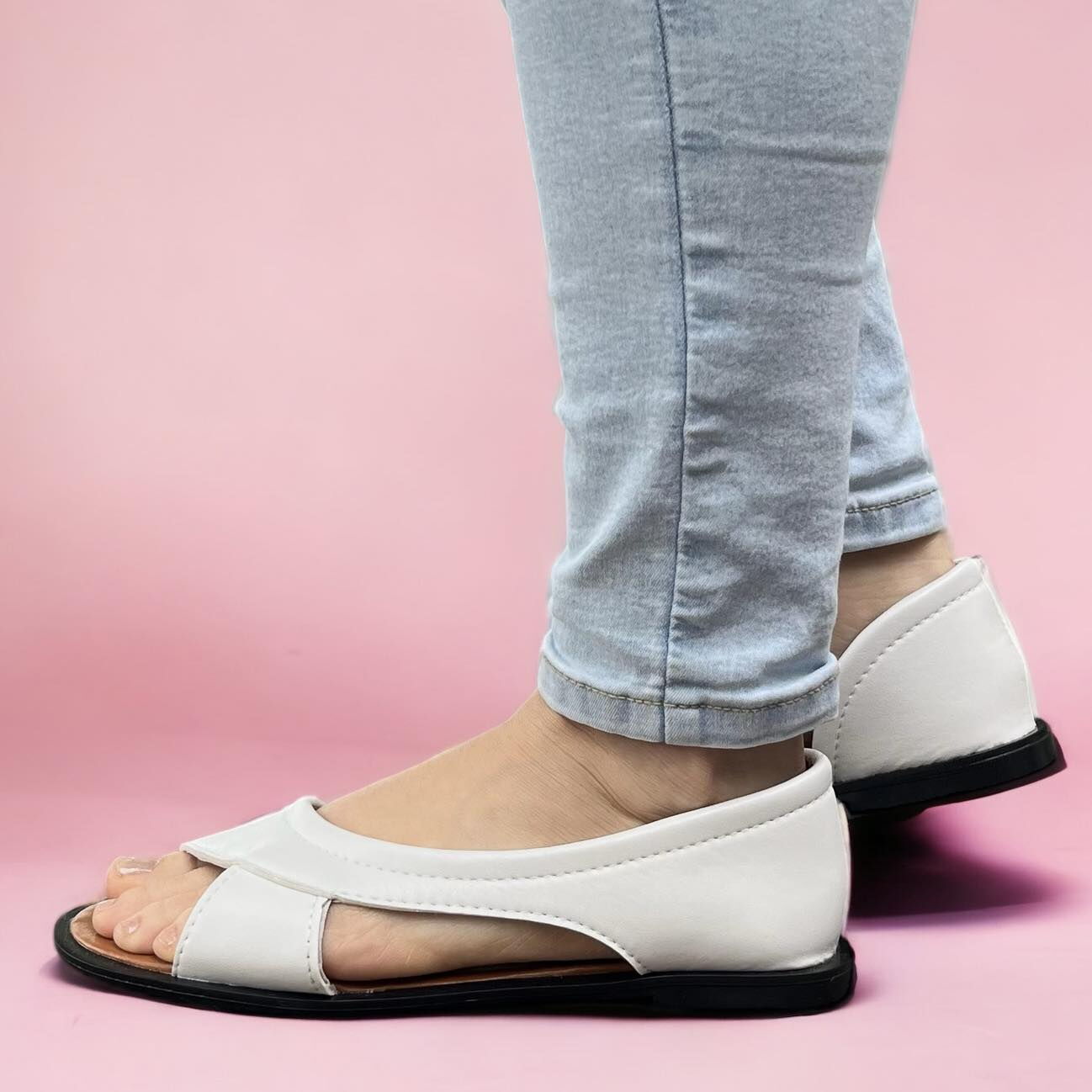 Дамски бели сандали - Mikaya - White