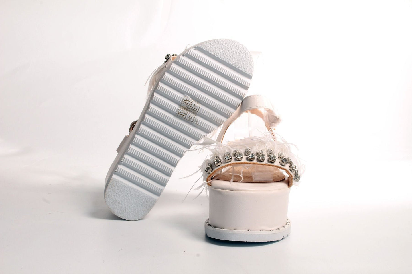 Дамски бели сандали - Nadie - White