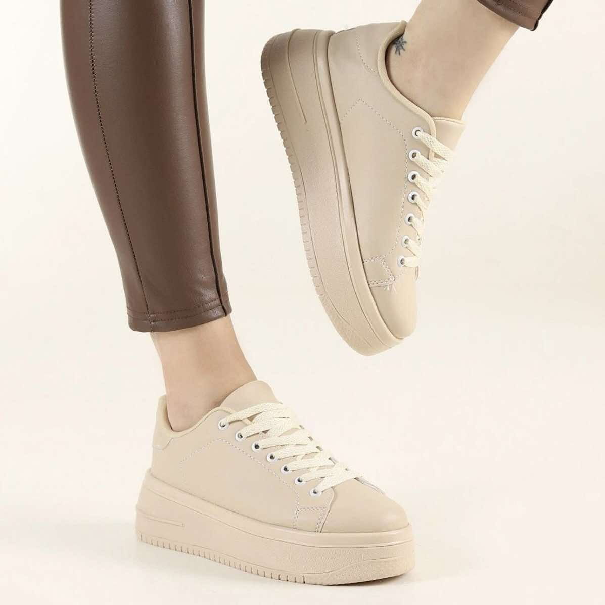 Дамски бежови маратонки - Sheila - Beige