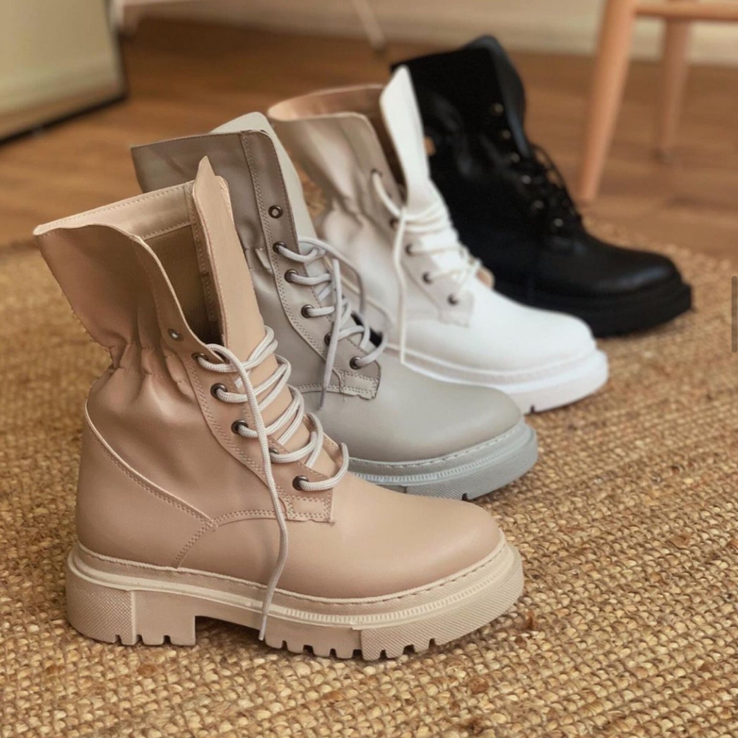 Дамски кафяви боти - Carlynda - Brown