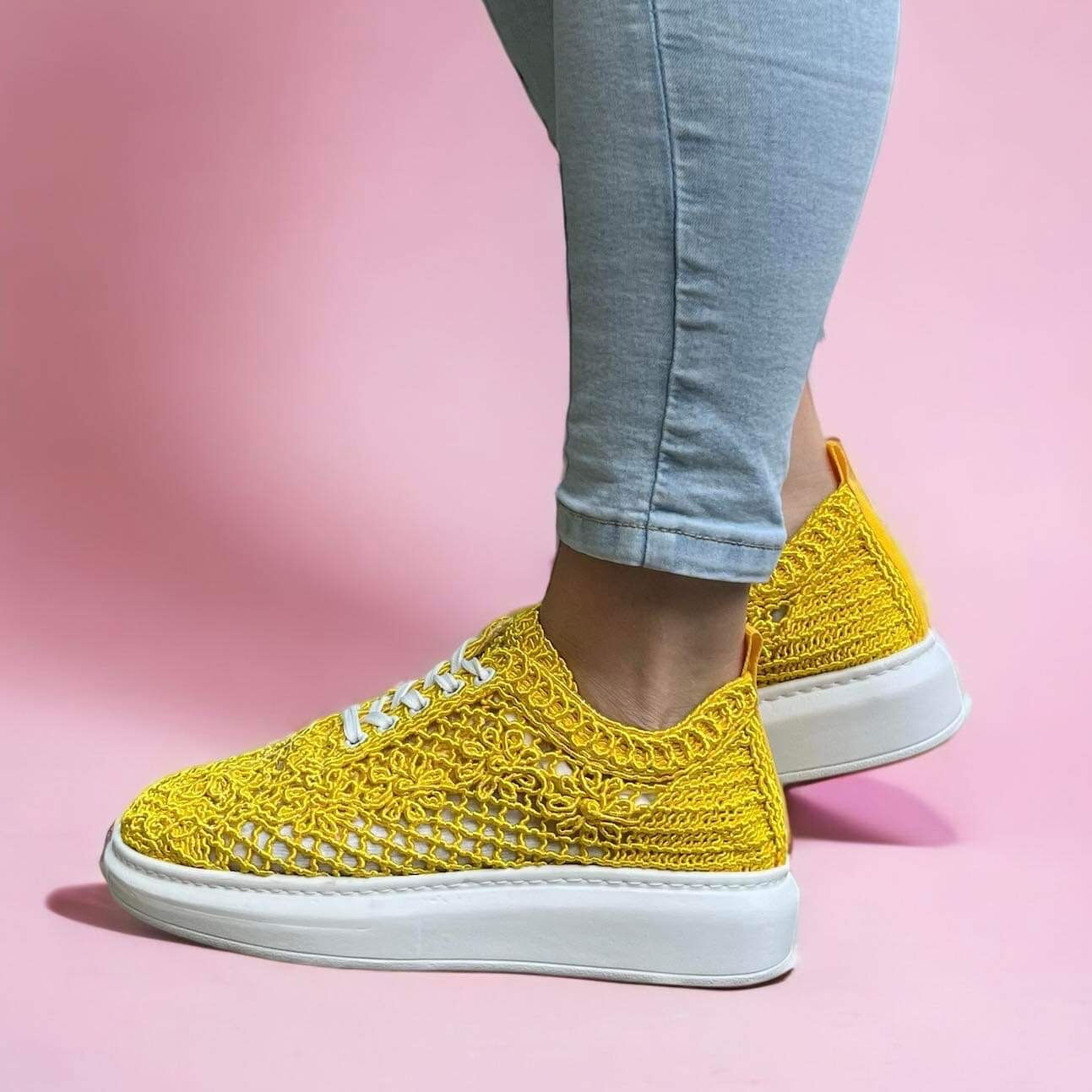 Дамски жълти дантелени маратонки - Gianna - Yellow