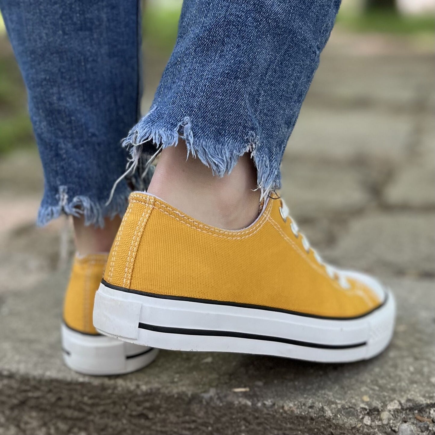 Дамски жълти кецове - Nikol - Yellow