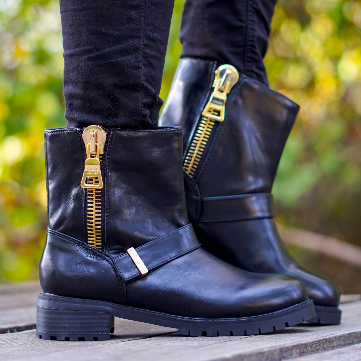 Черни кожени дамски боти Citta - Pelle