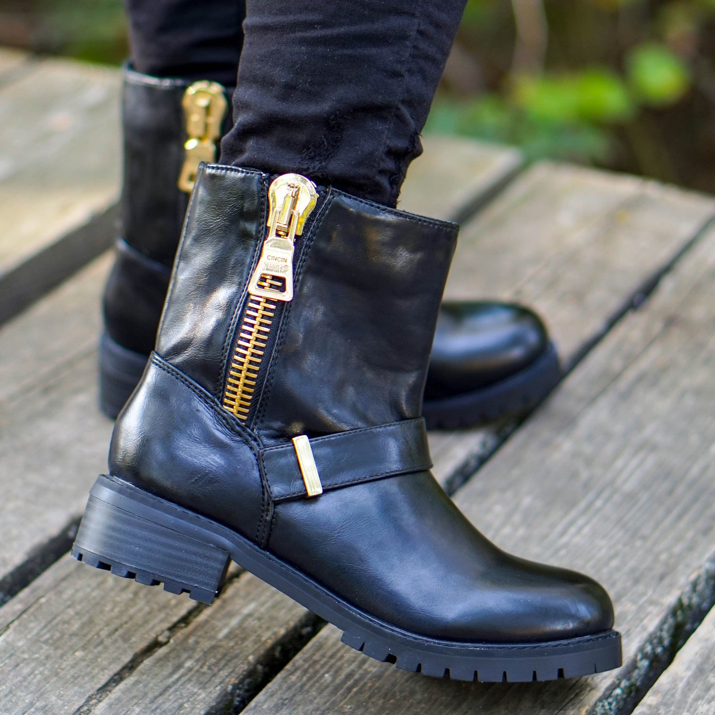 Черни кожени дамски боти Citta - Pelle