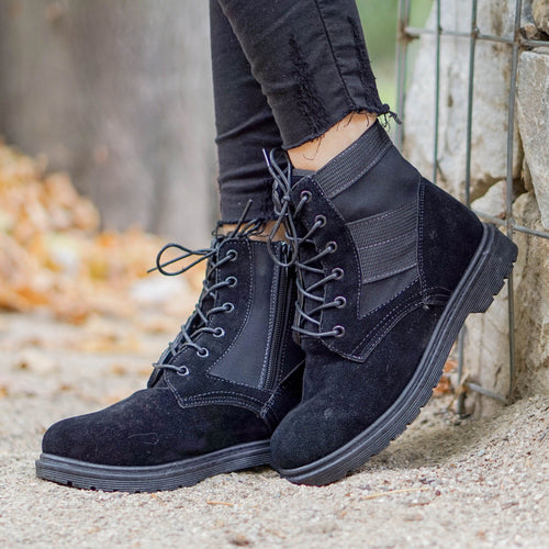 Черни велурени боти Paride