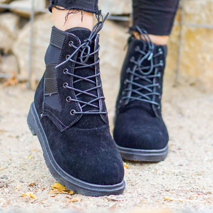 Черни велурени боти Paride