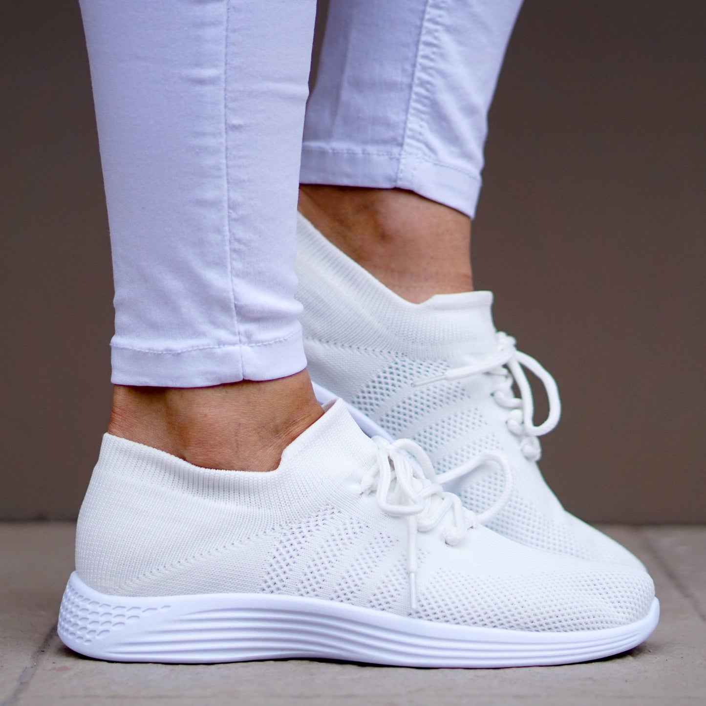 Дамски бели маратонки - Miliani - White