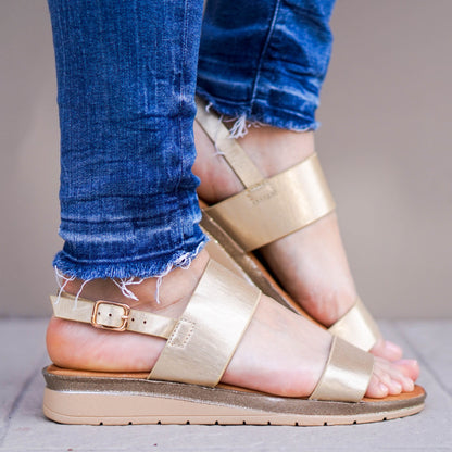 Дамски златисти сандали - Ivon - Gold