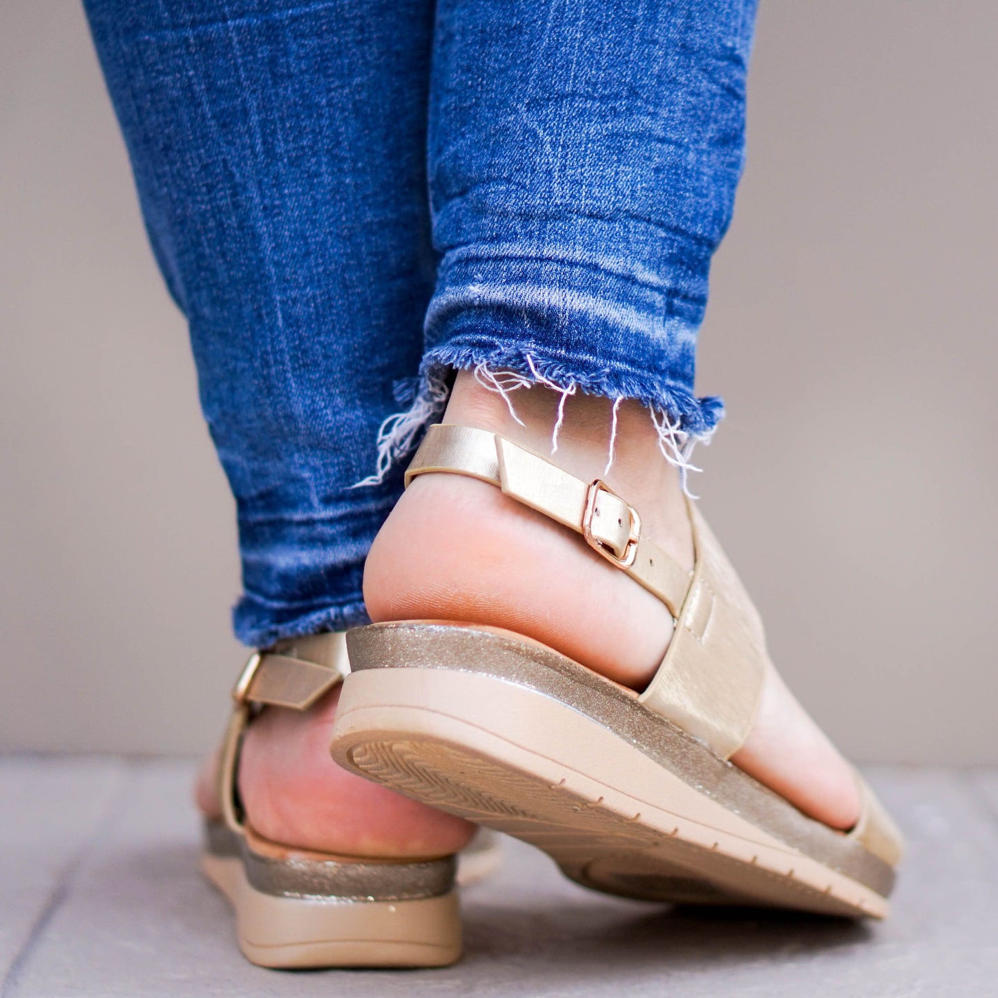 Дамски златисти сандали - Ivon - Gold