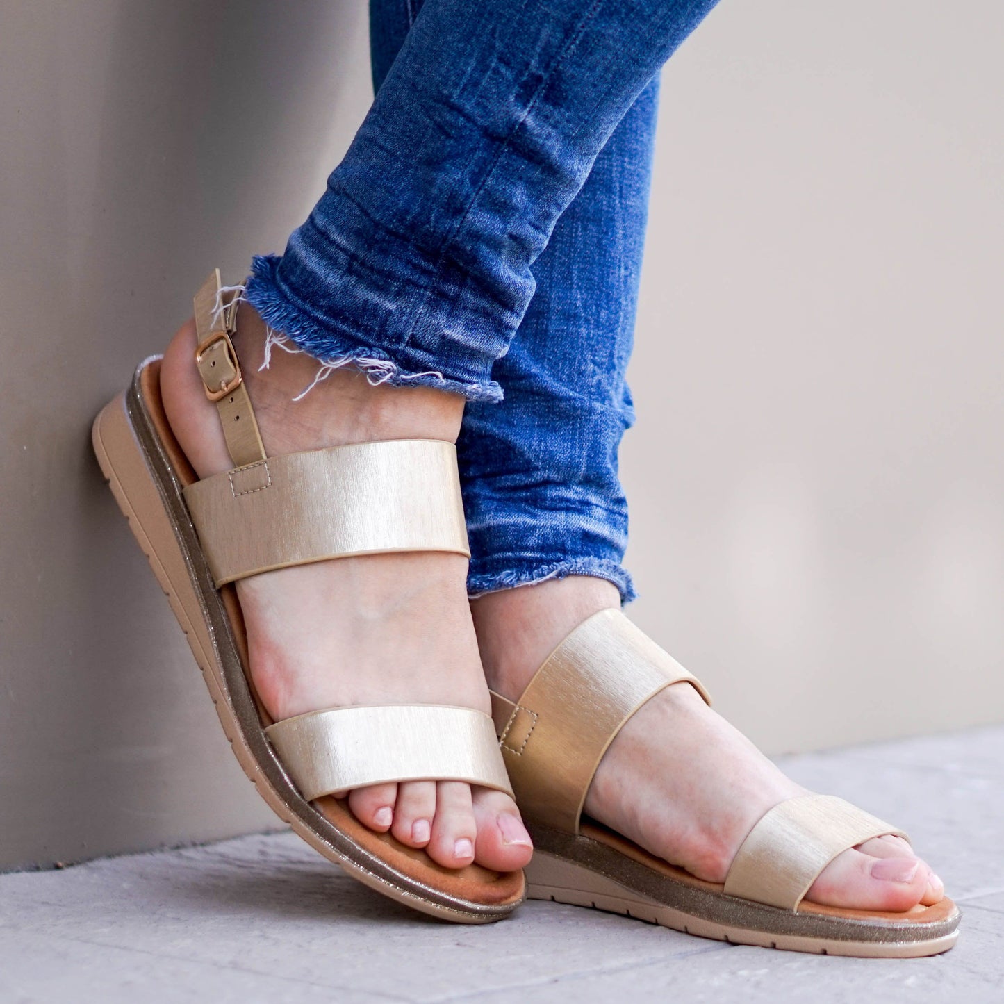 Дамски златисти сандали - Ivon - Gold