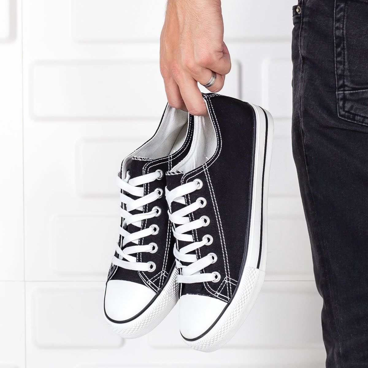 Черни мъжки кецове Matteo