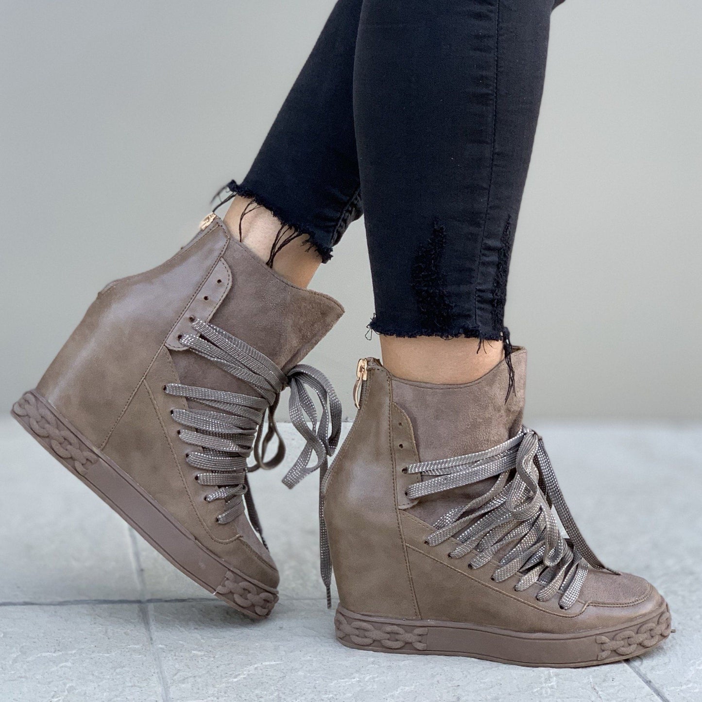 Дамски кафяви боти на платформа - Lesia - Brown