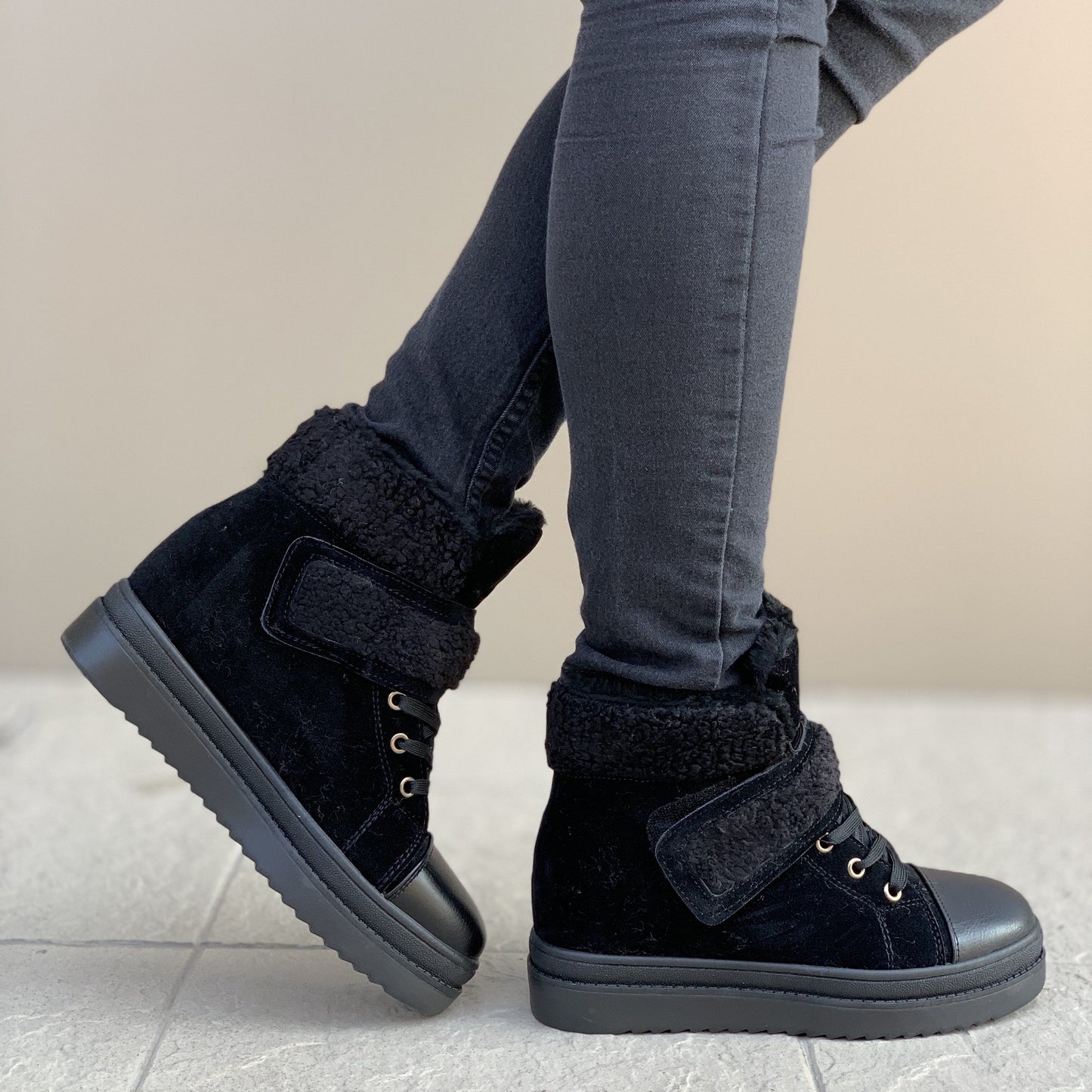 Черни дамски боти на платформа - Remy - Black