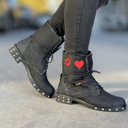 Дамски дънкови, черни боти - Ryella - Black