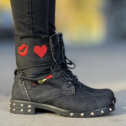 Дамски дънкови, черни боти - Ryella - Black