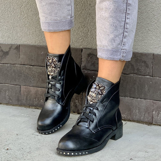 Черни боти с камъни Orella