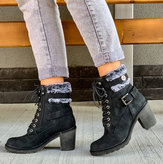 Черни дамски боти с пъх на ток Abra