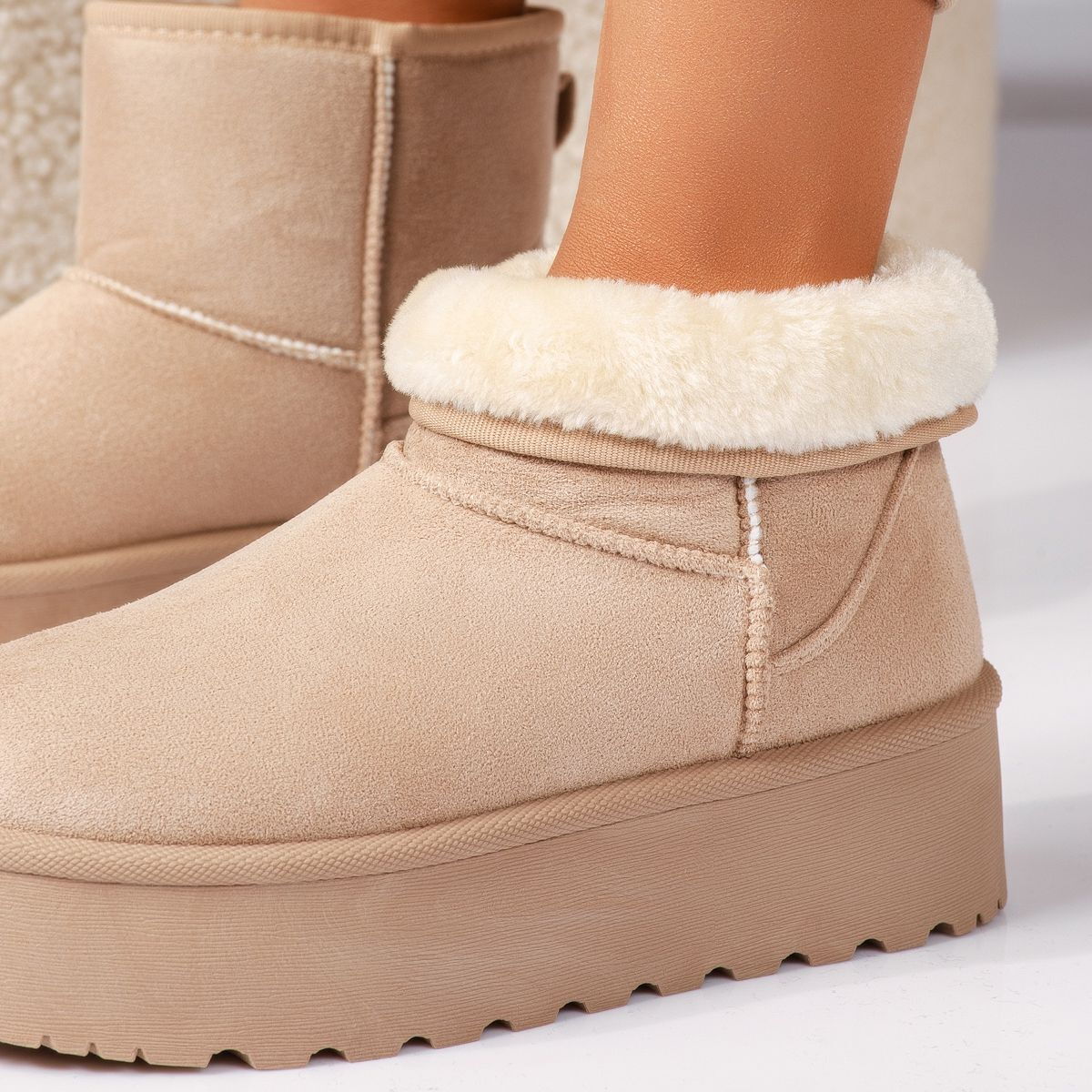 Дамски апрески от ЕКО велур - Vivera - Beige