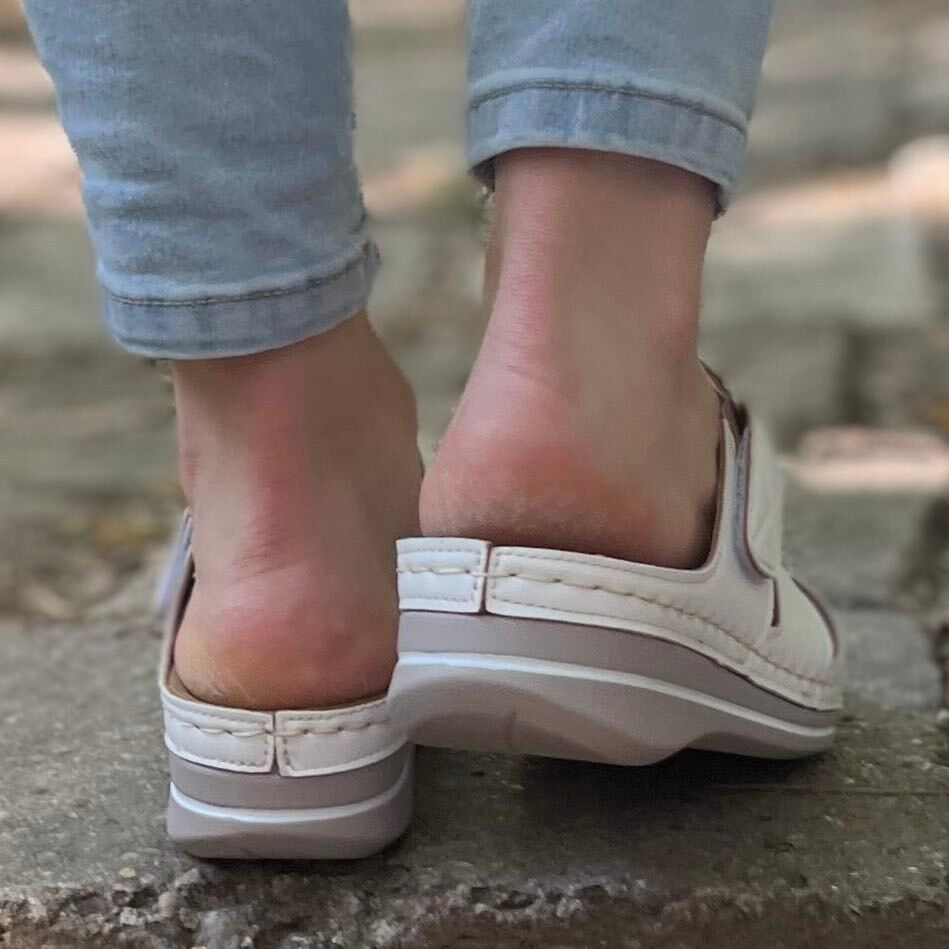 Дамски бели чехли - Robertina - White