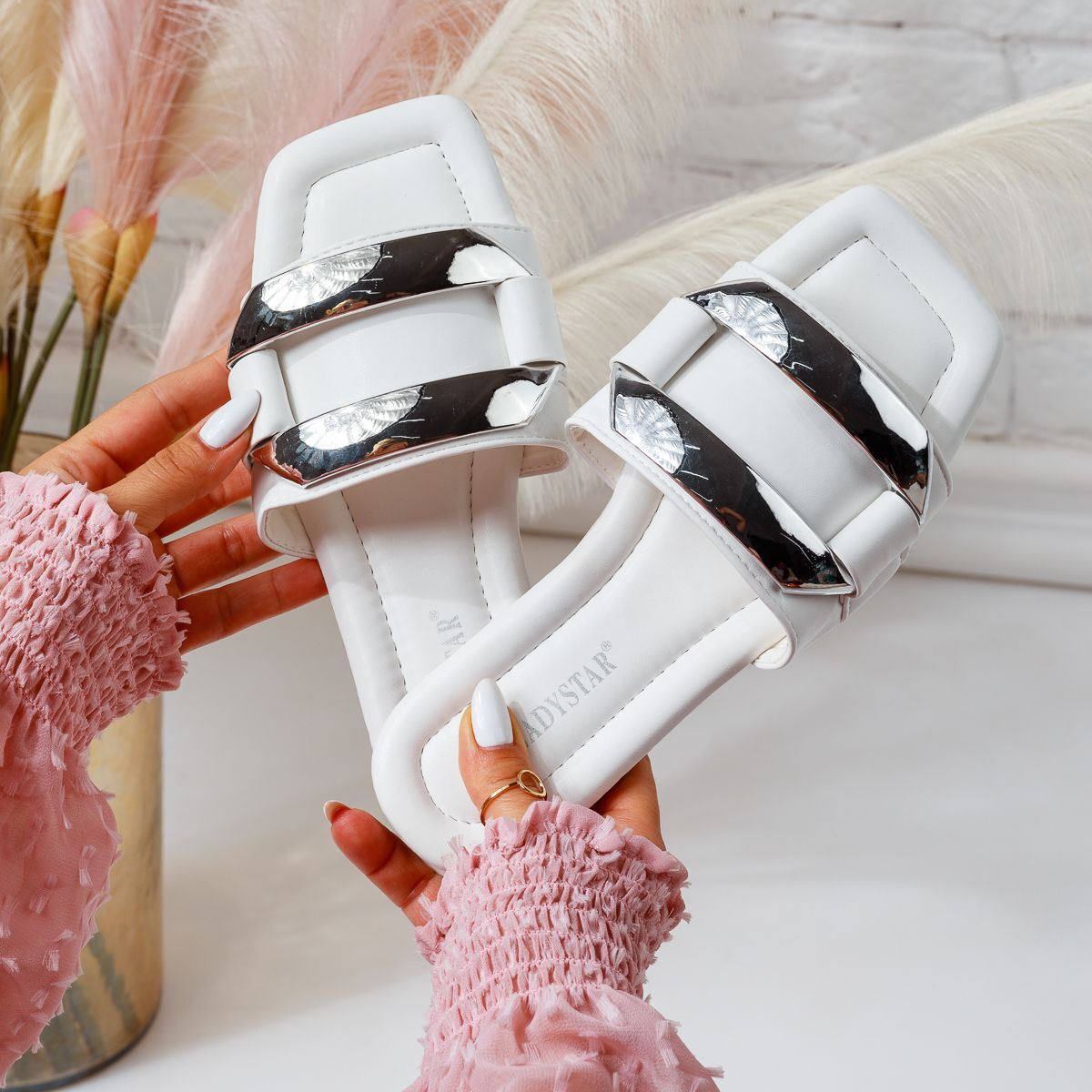 Дамски бели чехли - Sally - White