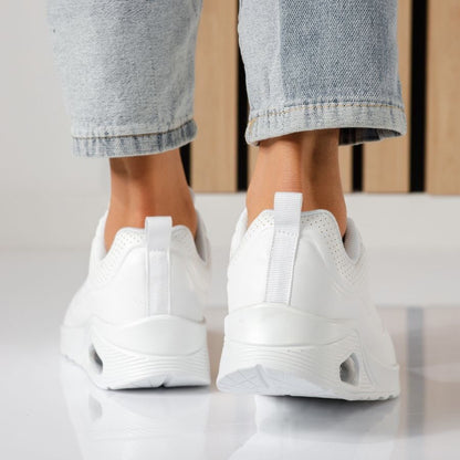 Дамски бели маратонки - Amanda - White