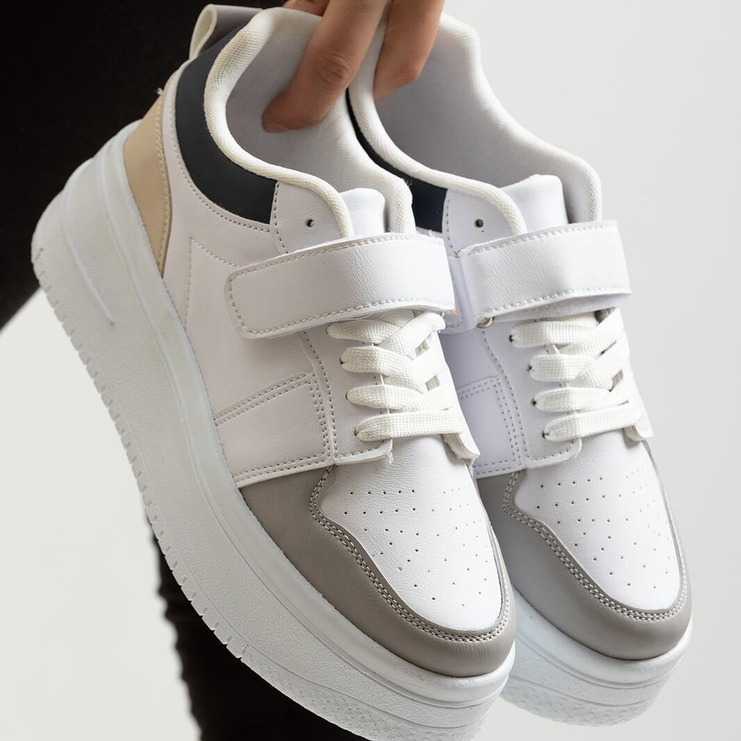 Дамски бели маратонки - Barbara - White - Black