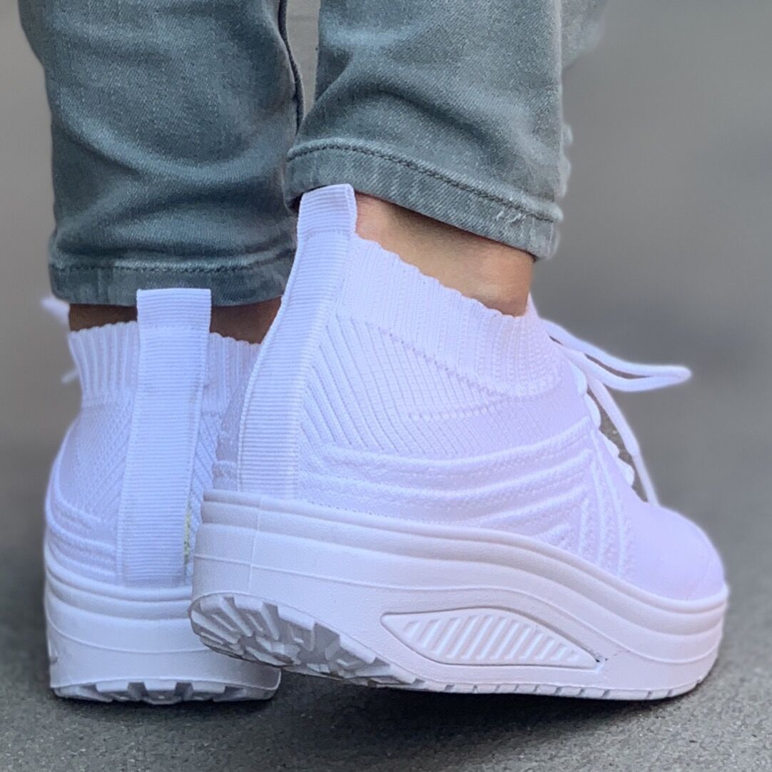 Дамски бели маратонки - Broox - White