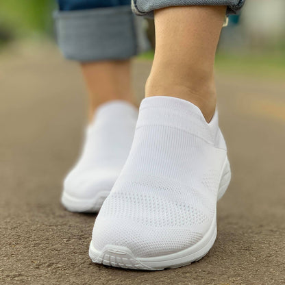 Дамски бели маратонки - Emilly - White