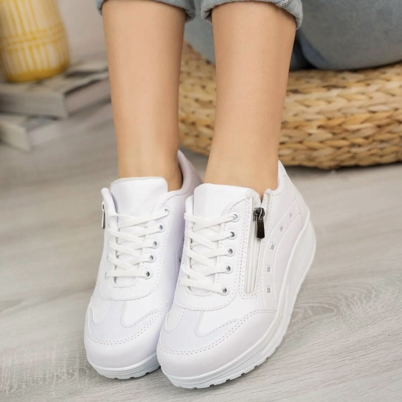 Дамски бели маратонки - Lazarina - White