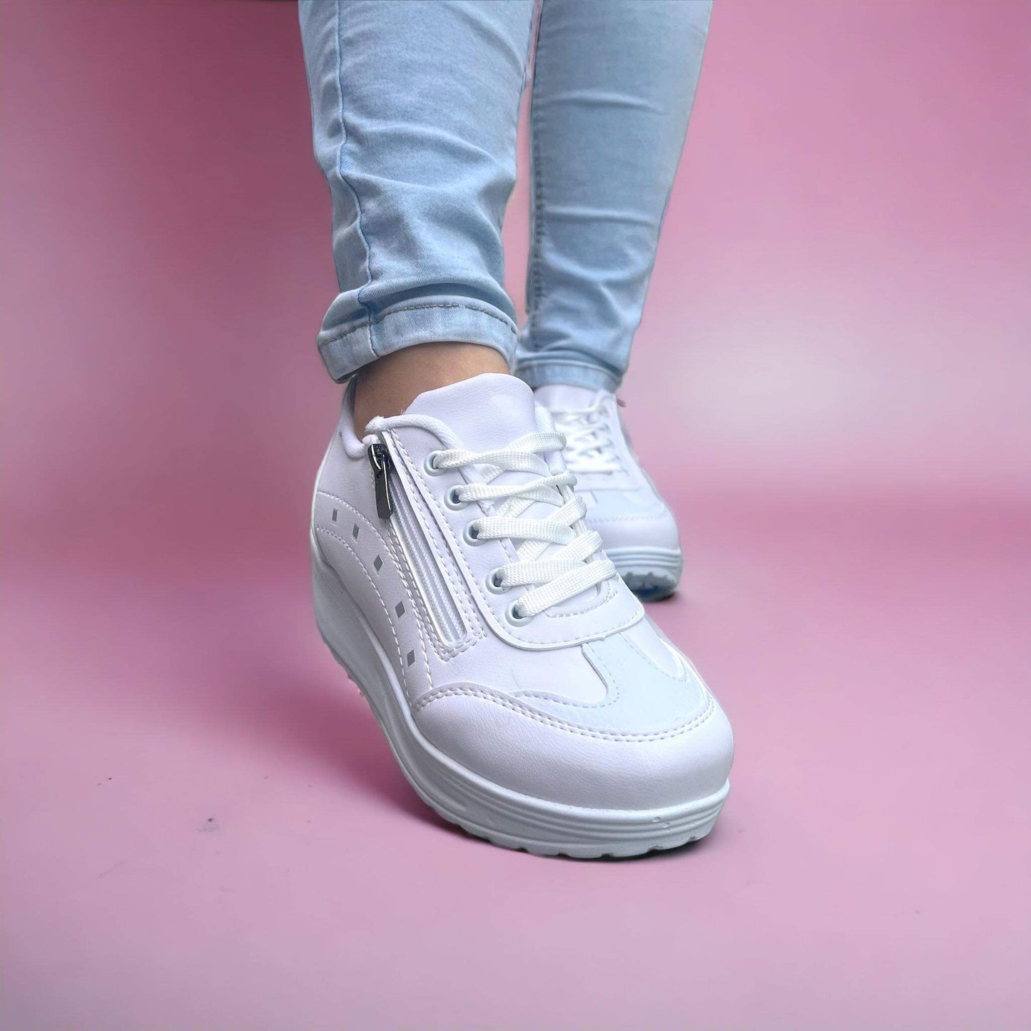 Дамски бели маратонки - Lazarina - White