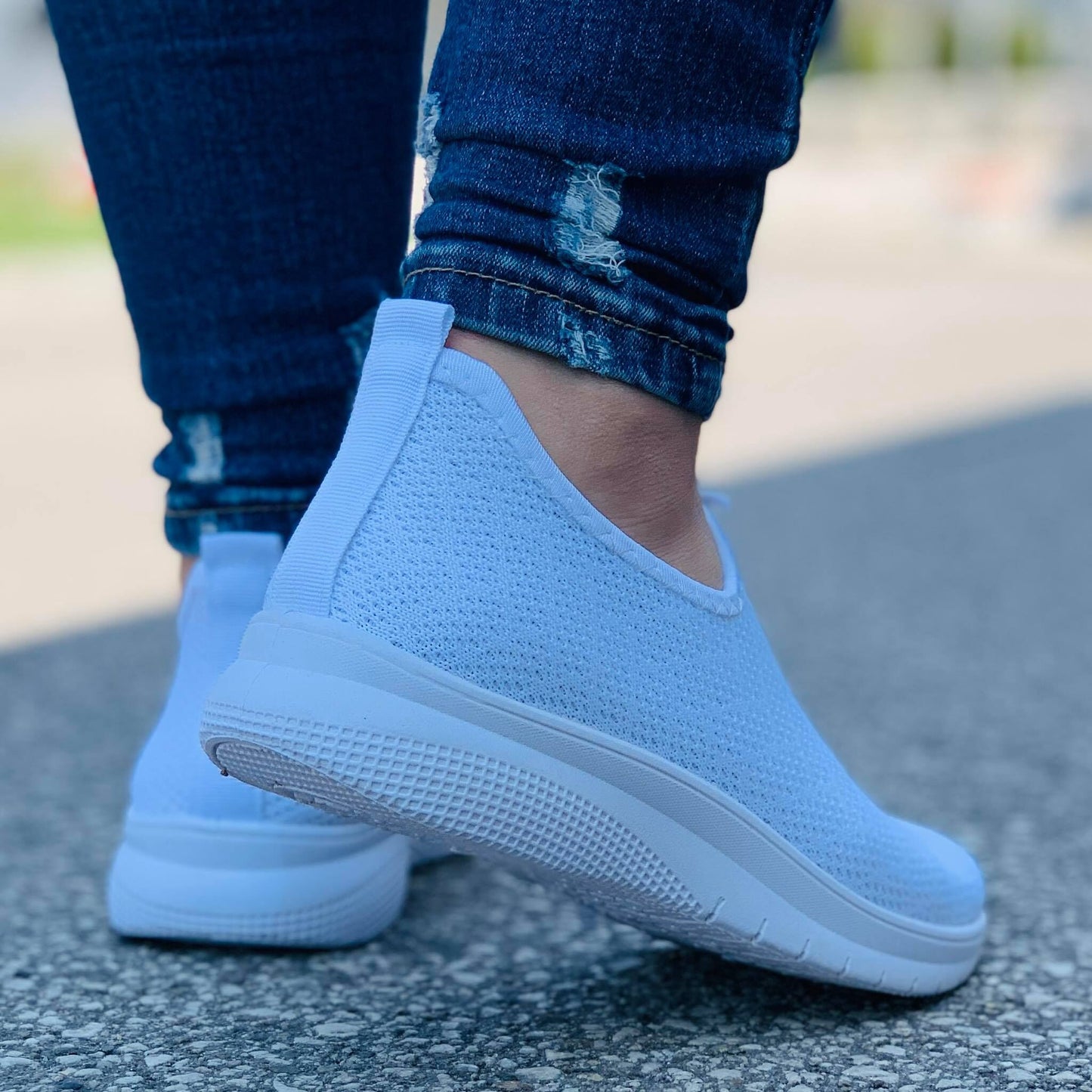 Дамски бели маратонки - Shera - White