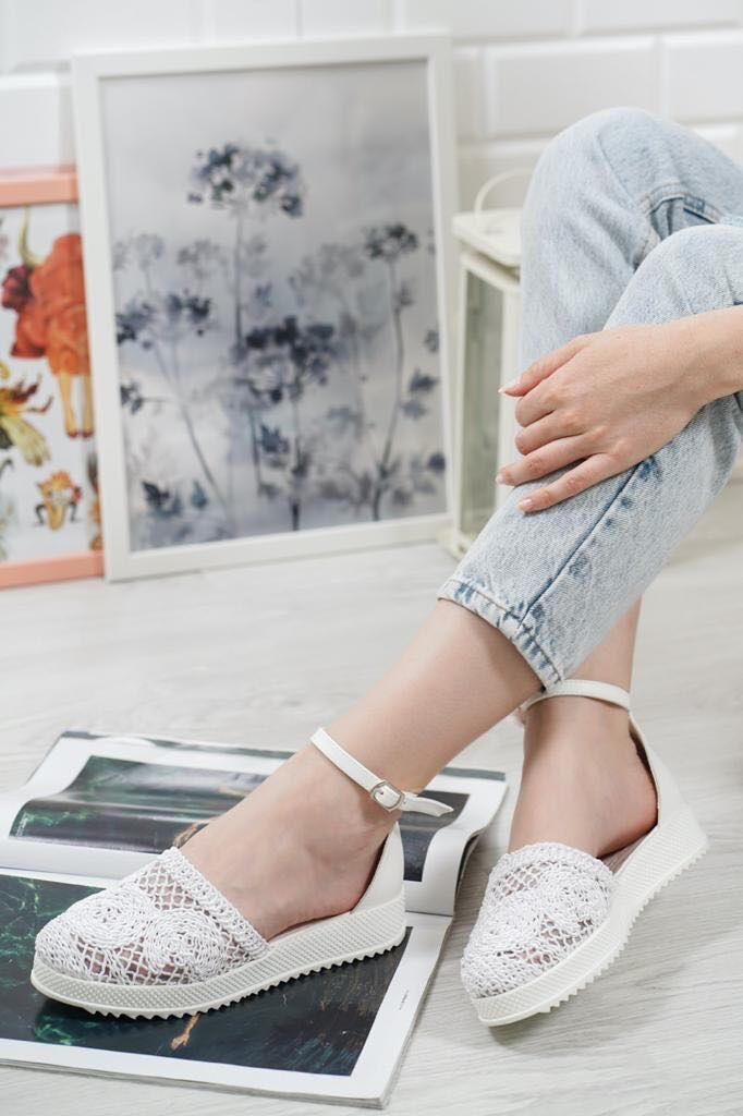 Дамски бели сандали - Tania - White