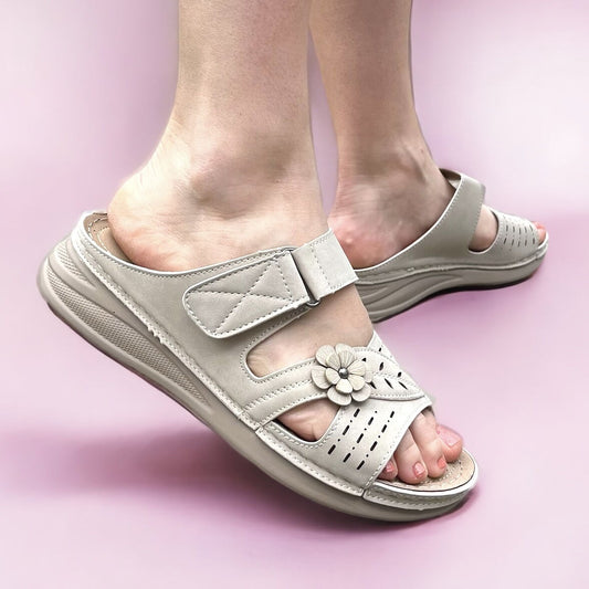 Дамски бежови чехли - Merilin - Beige