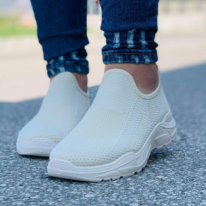 Дамски бежови маратонки - Ilies - Beige