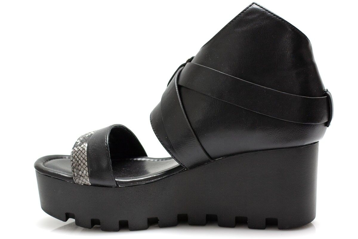 Дамски черни сандали на платформа - Algoma - Black