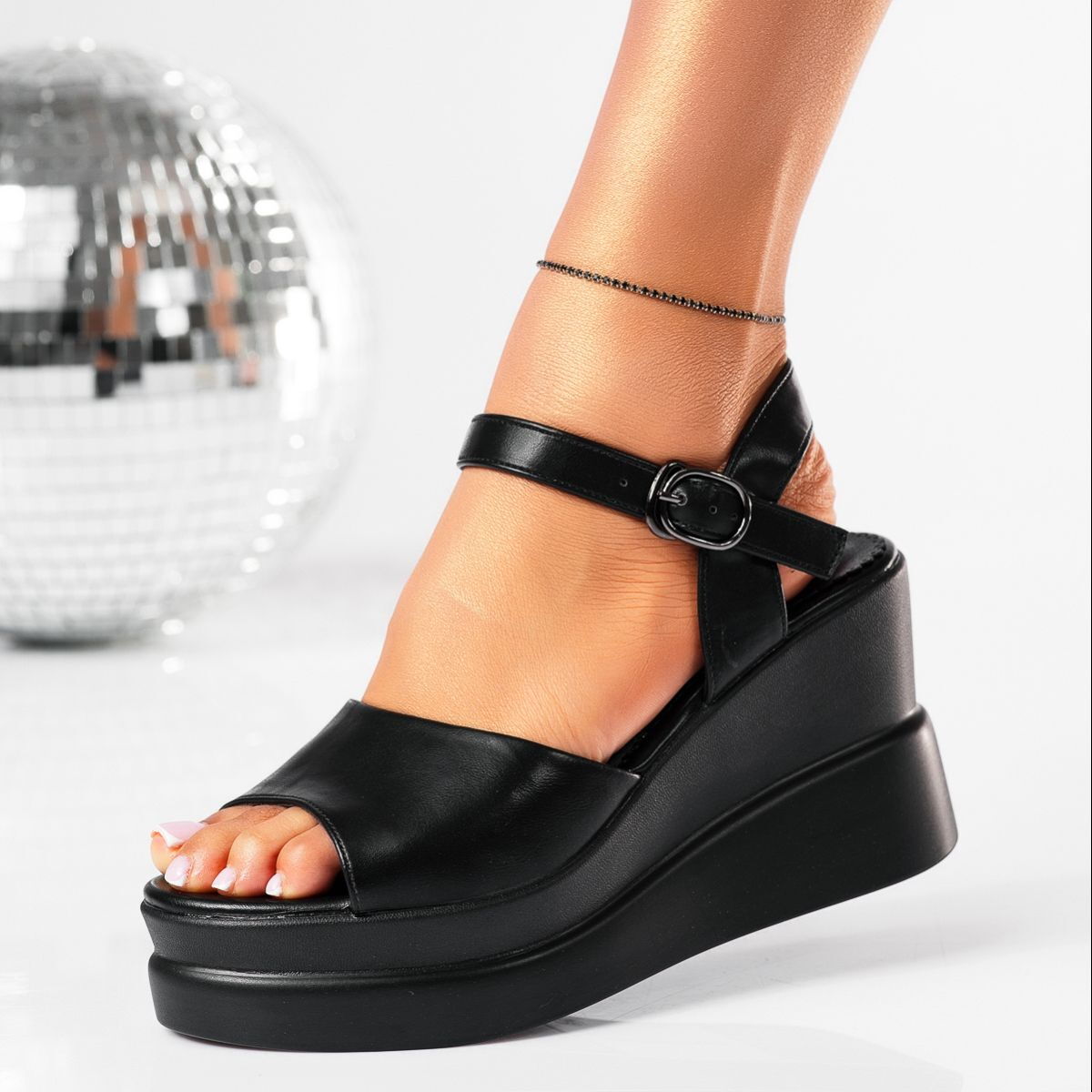 Дамски черни сандали на платформа - Alani - Black