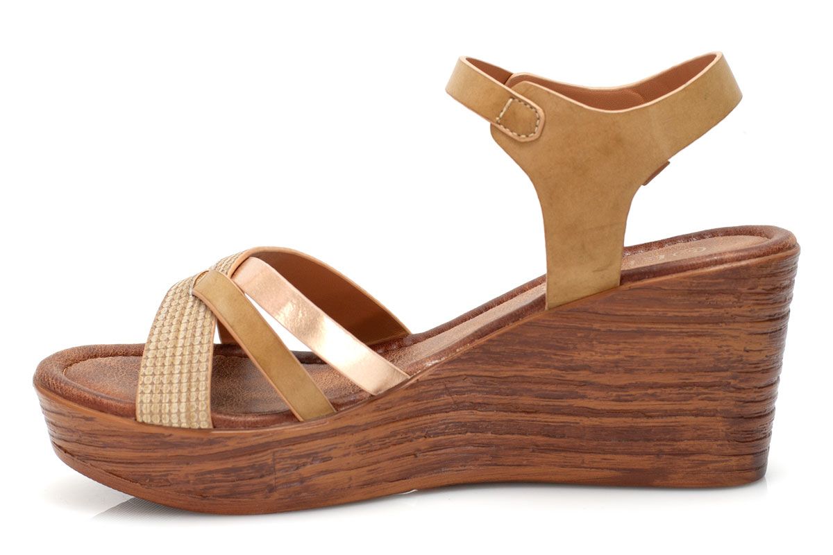 Дамски кафяви  сандали на висока подметка - Snana - Camel