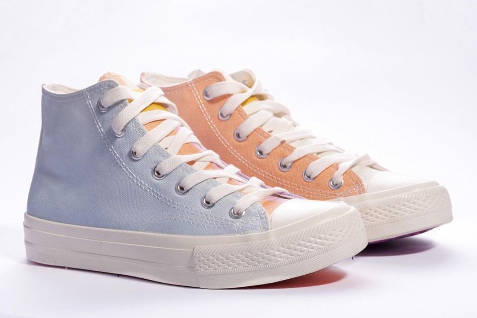 Дамски високи  кецове със сменящи се цветове - Light Change