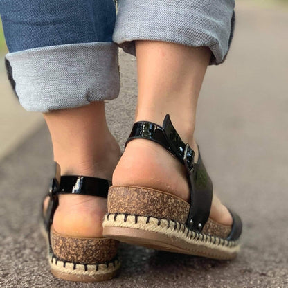 Дамски лачени сандаи Lovita- Black