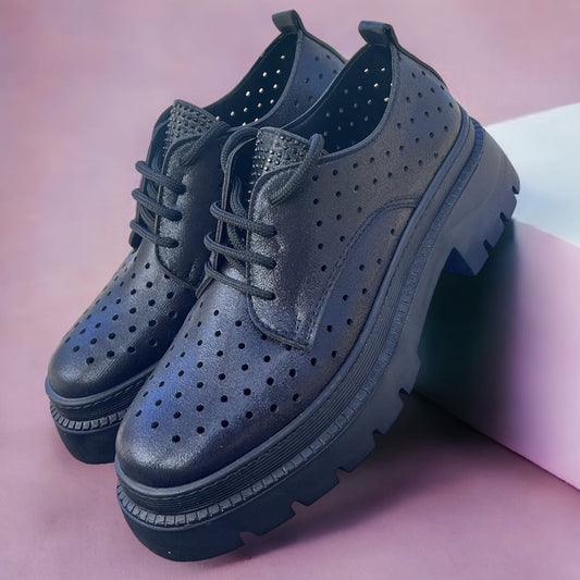 Дамски обувки в черен цвят - Nilsa - Black