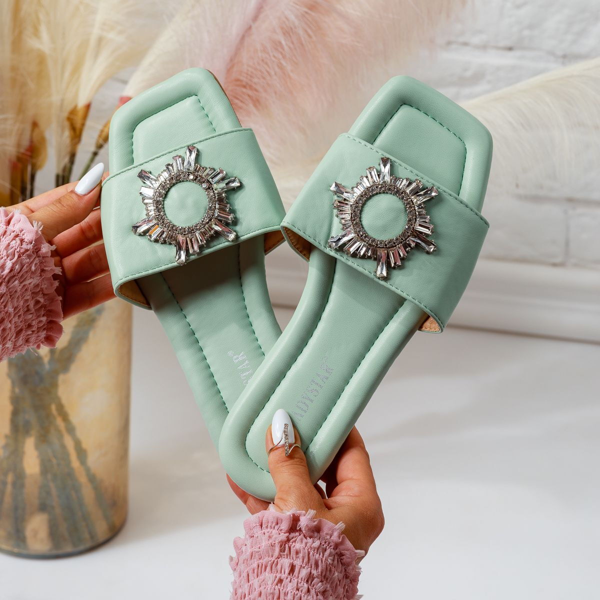 Дамски зелени чехли - Erica - Green