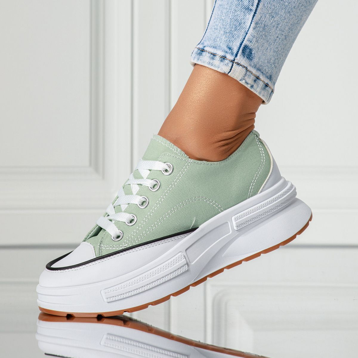 Дамски зелени кецове - Parker - Green