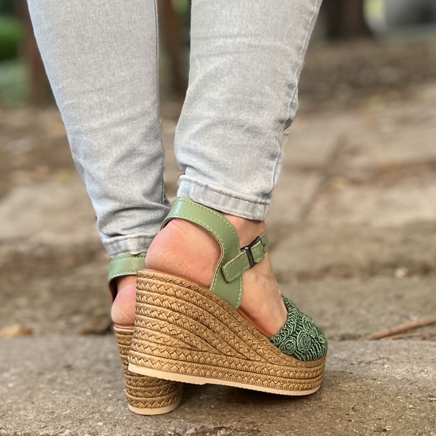 Дамски зелени сандали на платформа - Alice - Green
