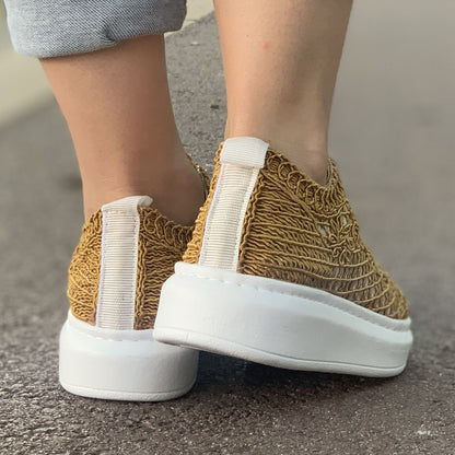 Дамски златисти дантелени маратонки - Gianna - Gold