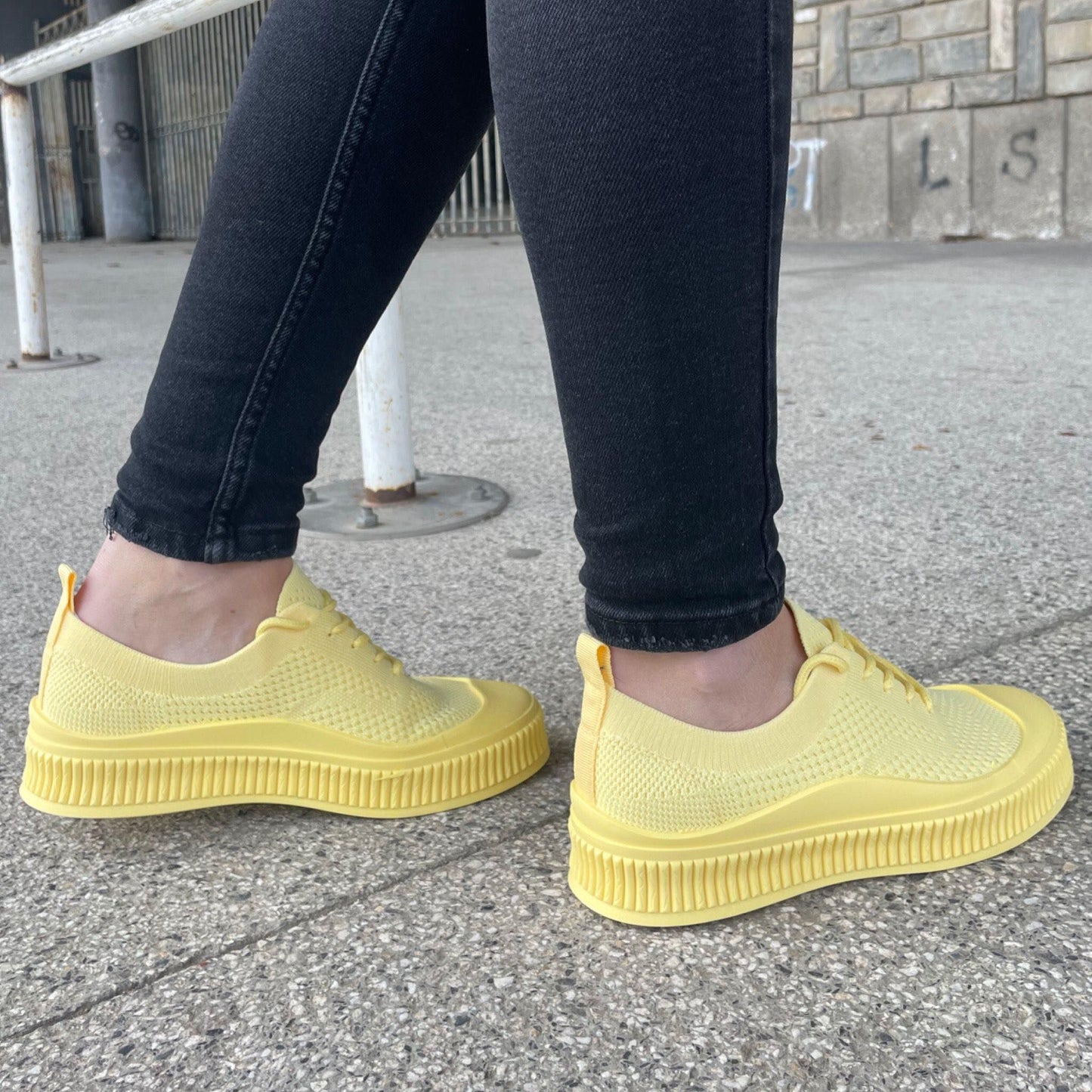 Дамски жълти кецове - Danique - Yellow