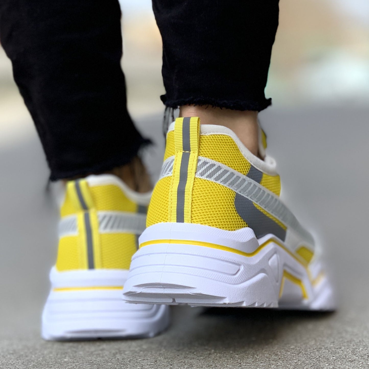 Дамски жълти маратонки с мрежа Divva