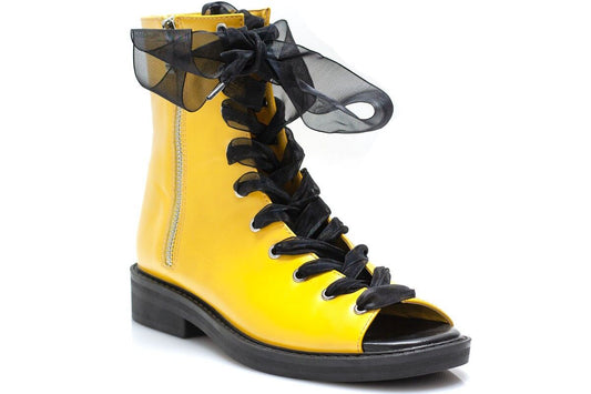 Дамски жълти затворени сандали - Cariel - Yellow