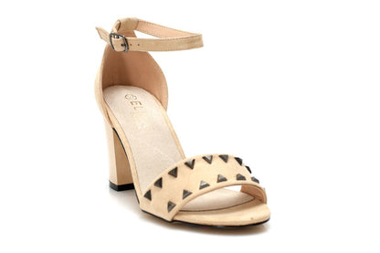 Елегантни бежови дамски сандали със шипове - Rich - BEIGE