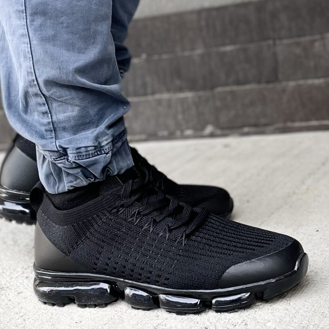 Мъжки черни маратонки - Aaran - Black